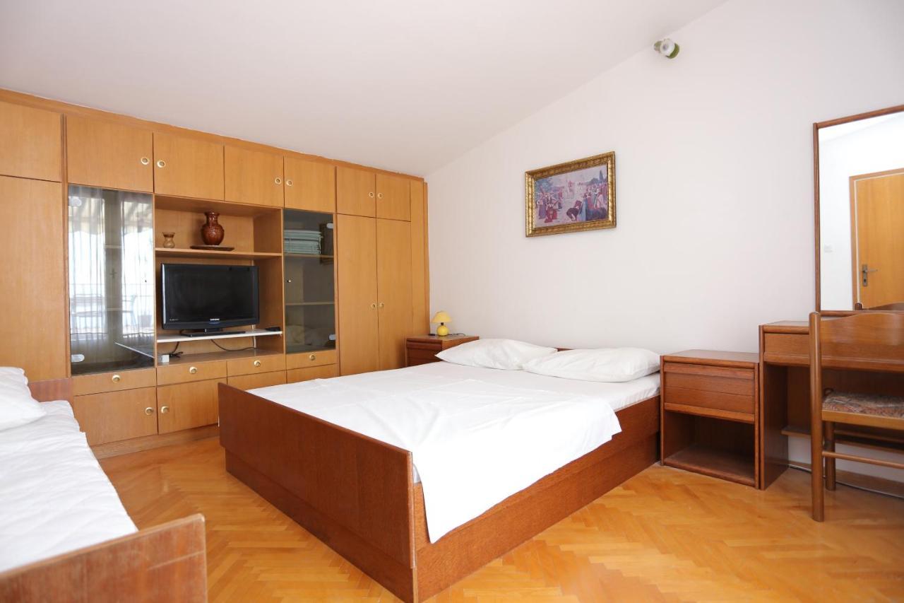 Apartments With A Parking Space Makarska - 9506 Exterior foto